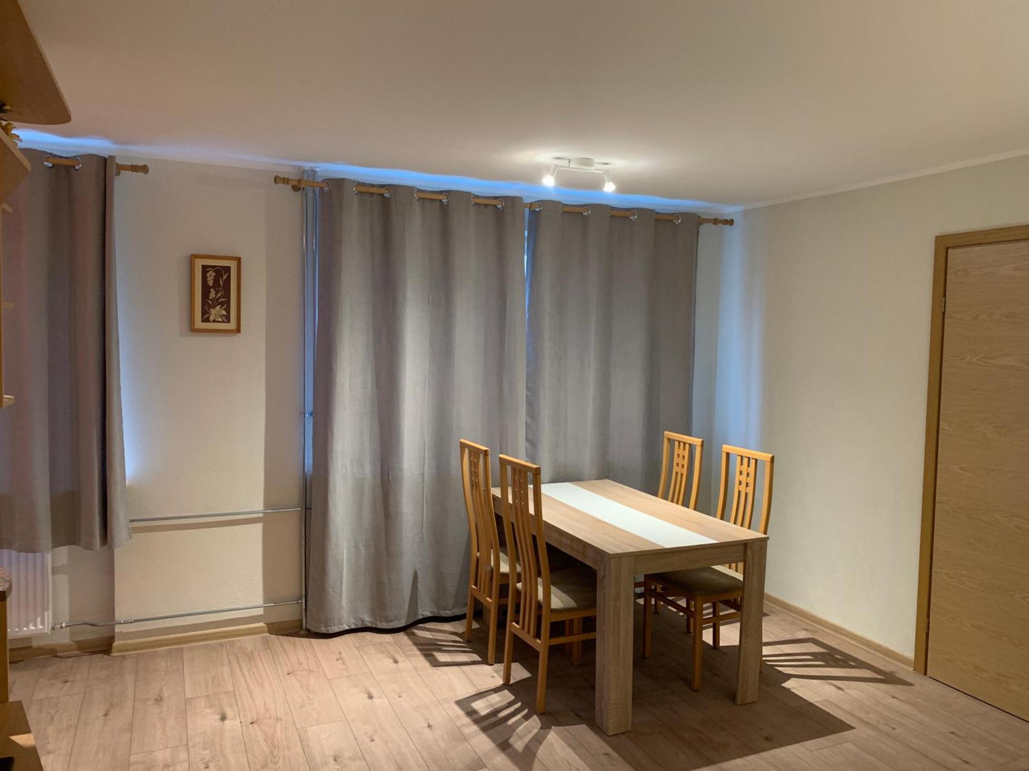 Dikol Two-Room Apartment-Self Check-In & Free Parking Near City Center 탈린 외부 사진