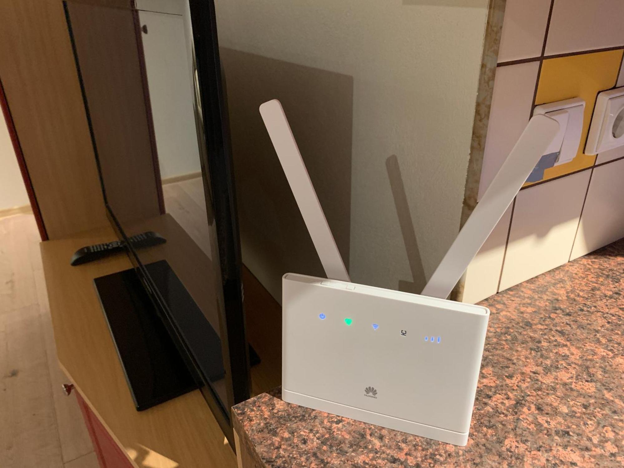 Dikol Two-Room Apartment-Self Check-In & Free Parking Near City Center 탈린 외부 사진