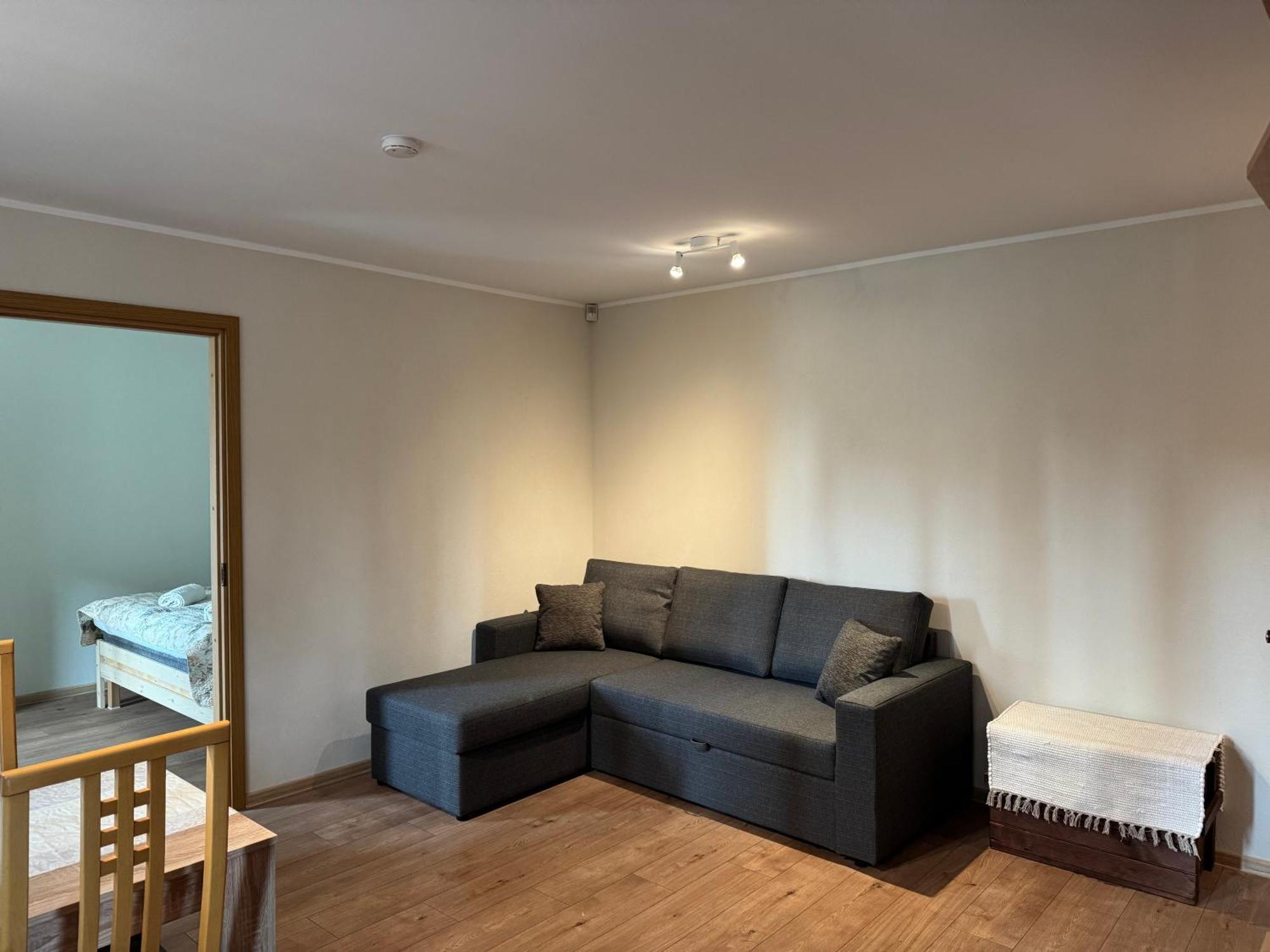 Dikol Two-Room Apartment-Self Check-In & Free Parking Near City Center 탈린 외부 사진
